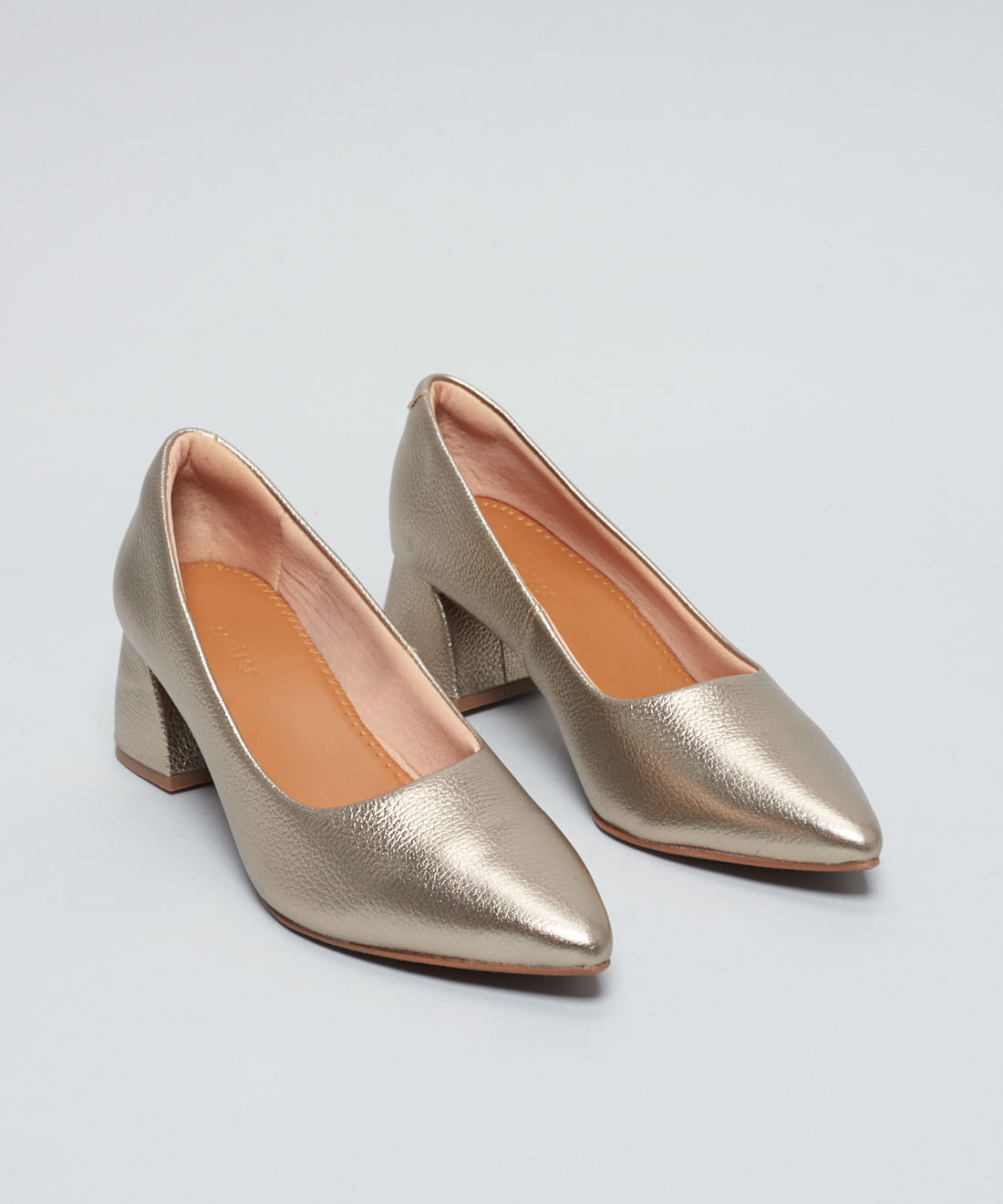 Scarpin Couro Bico Fino - Prata Velho - Imagem 22