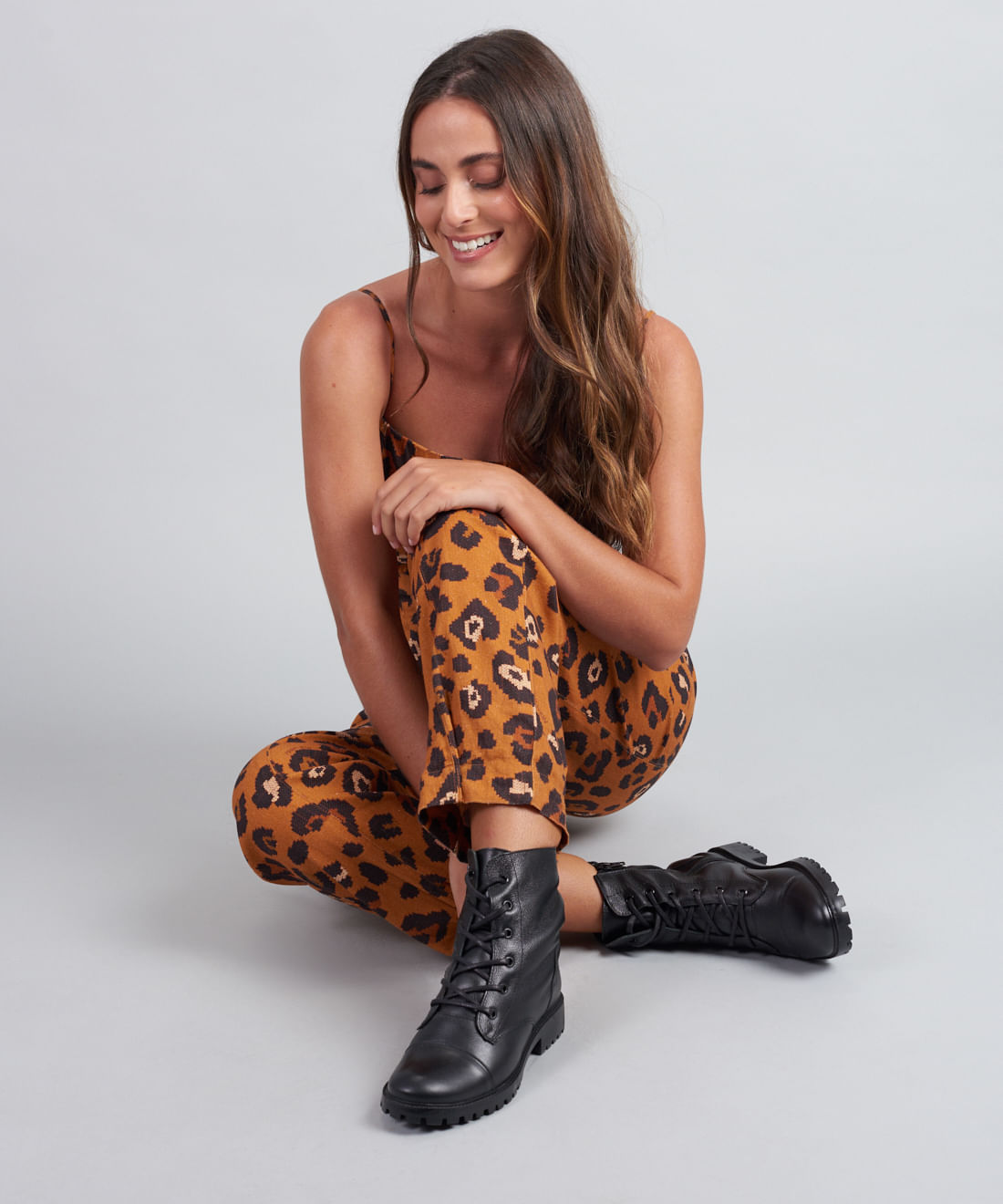 Coturno Cano Medio Tratorado - Preto - Imagem 5