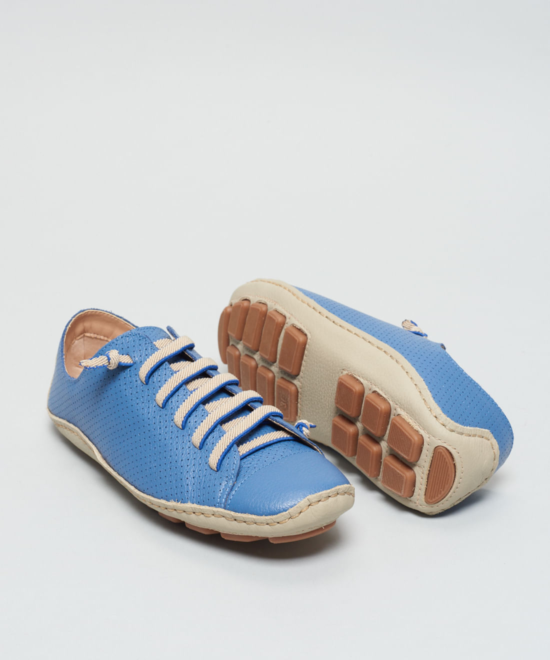 Tenis Perfuros Bicolor - Denim - Imagem 32
