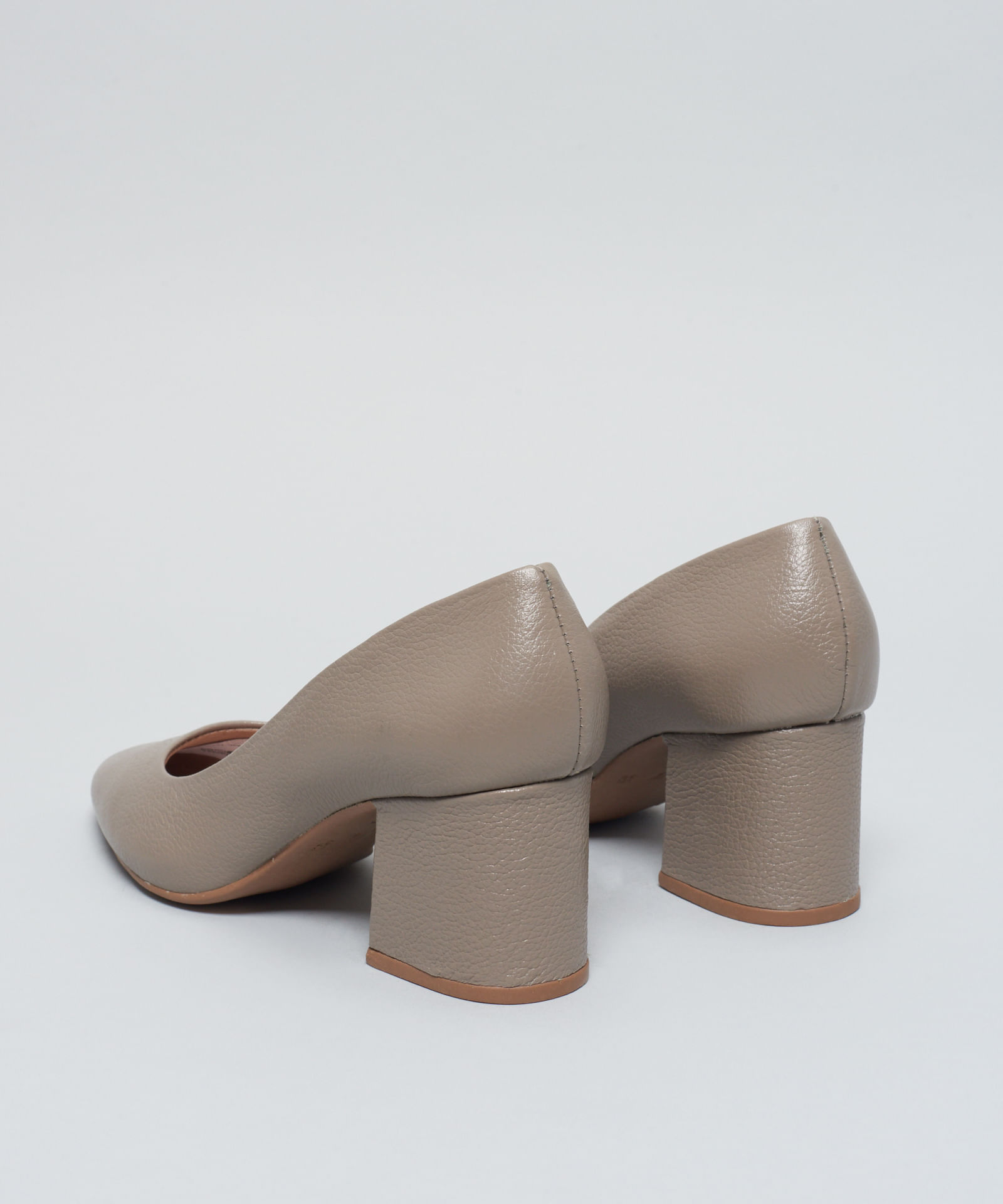 Scarpin Couro Helena - Cinza - Imagem 8