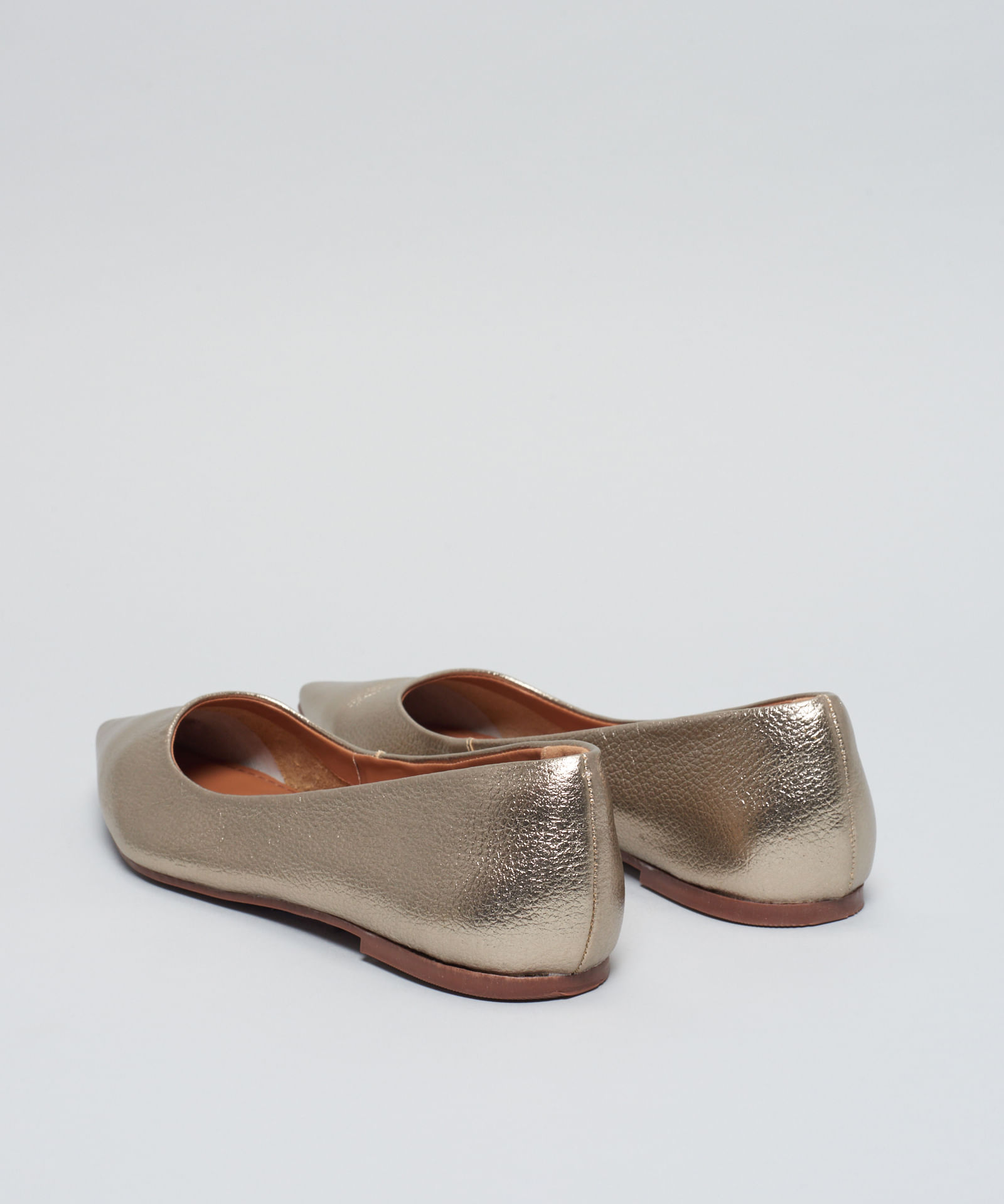 Sapatilha Couro Bico Fino - Prata Velho - Imagem 15