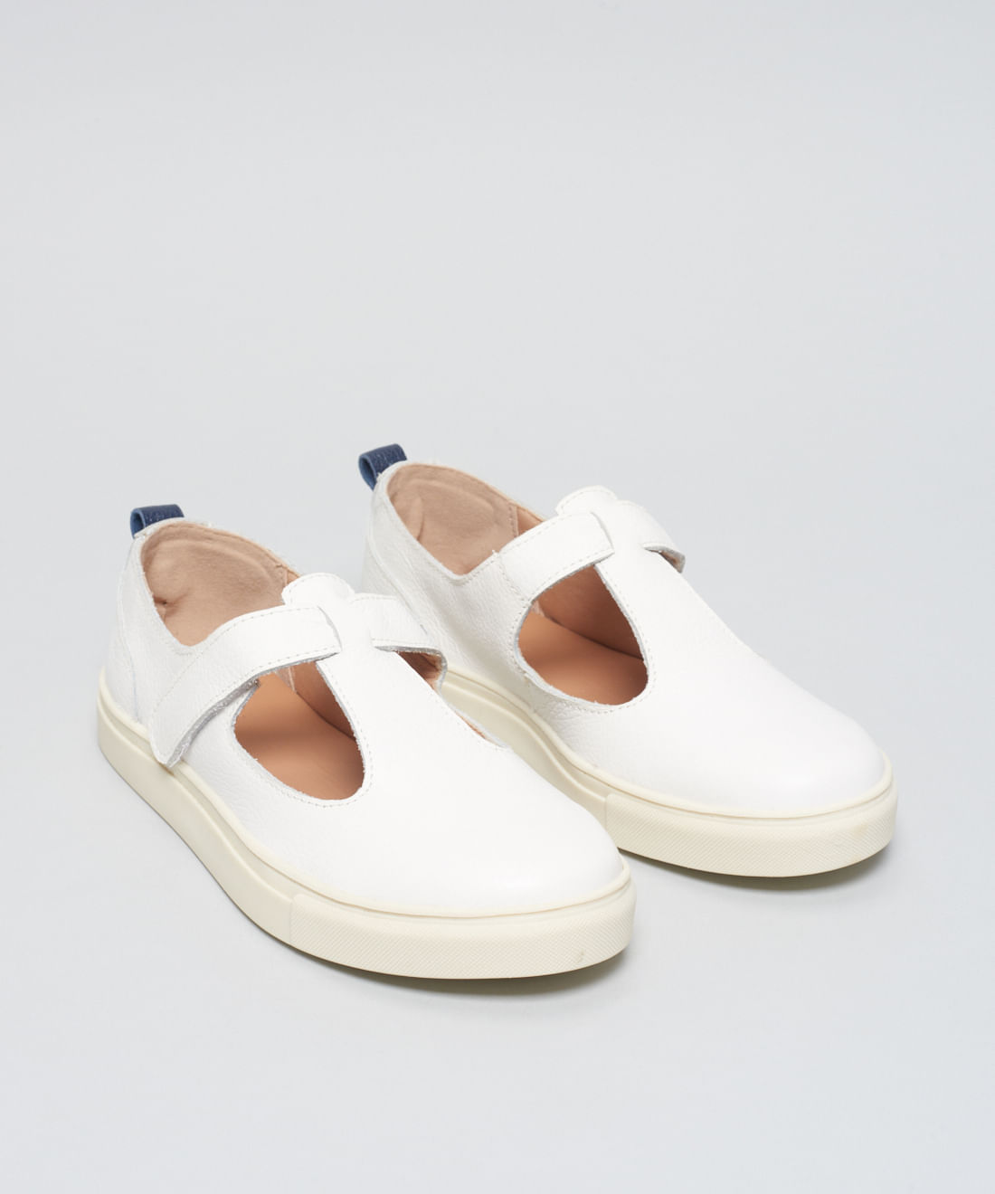 Tenis Couro Vazado Velcro - Branco - Imagem 27