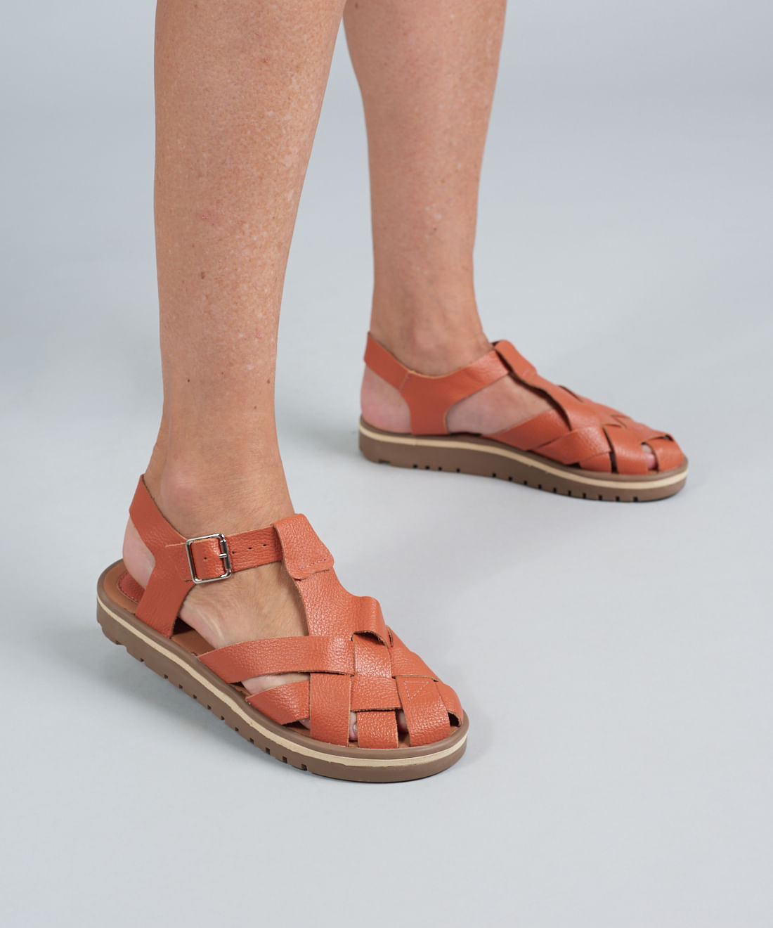 Rasteira Tratorada Entrelace - Ocre - Imagem 10