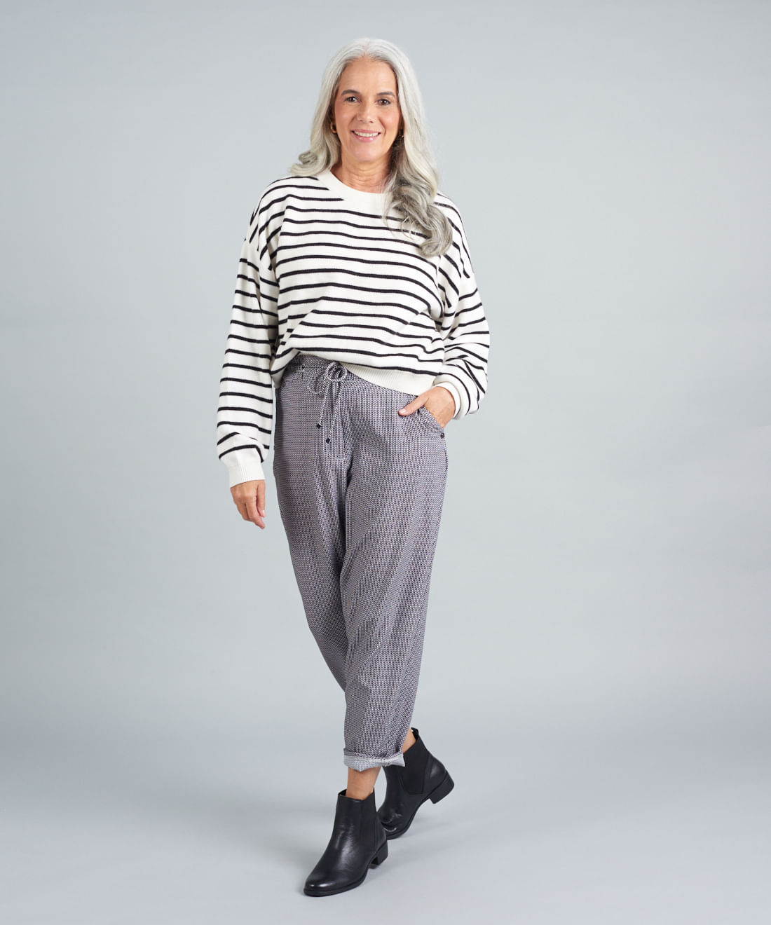 Bota Cano Medio Vic - Preto - Imagem 5