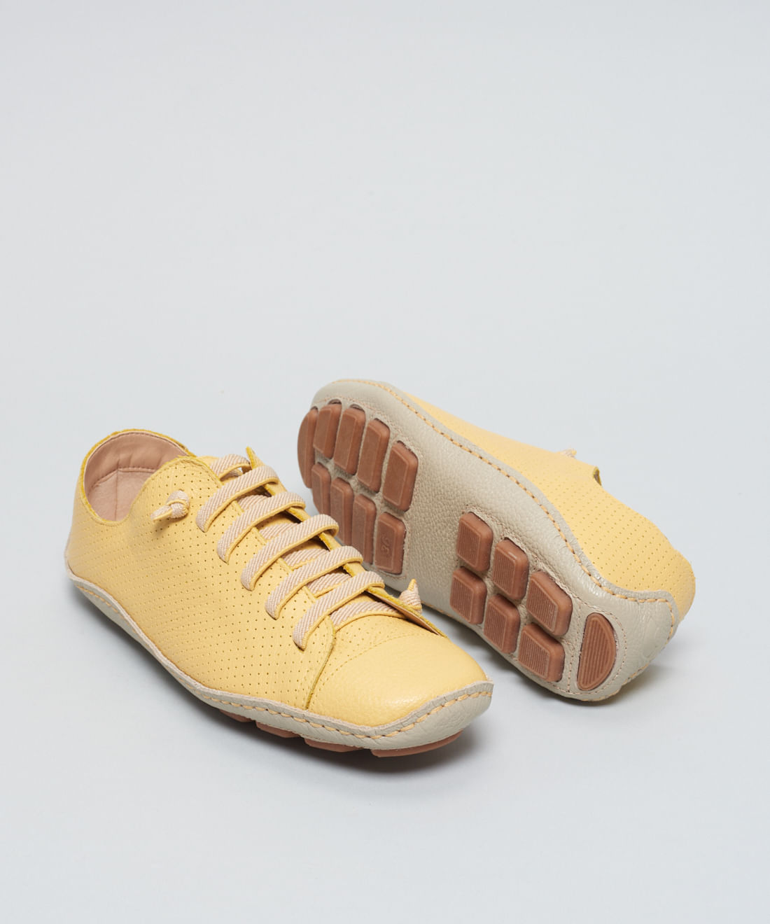 Tenis Perfuros Bicolor - Amarelo Lirio - Imagem 17