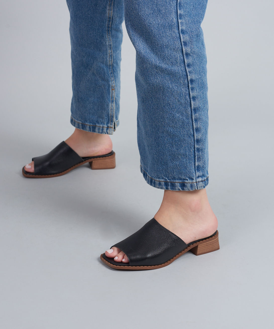 Salto Medio Mule - Preto - Imagem 17