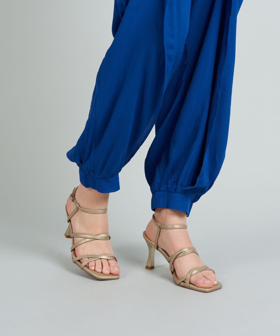 Sandalia Festa Metalizada - Ouro Light - Imagem 5