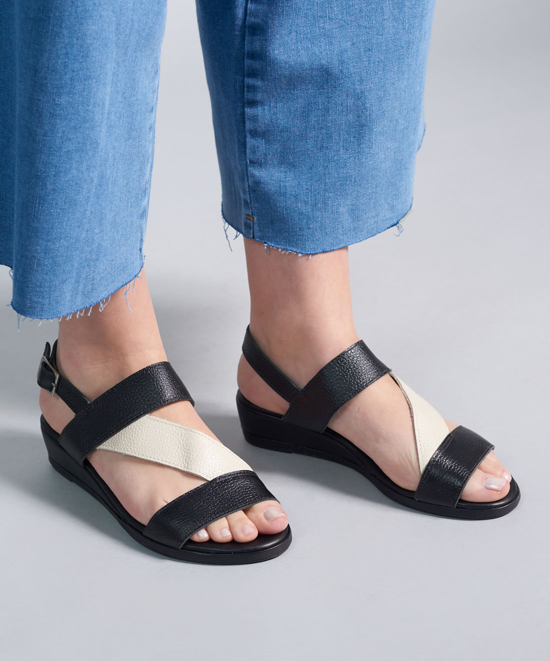 Anabela Couro Tiras Debora - Preto - Imagem 30