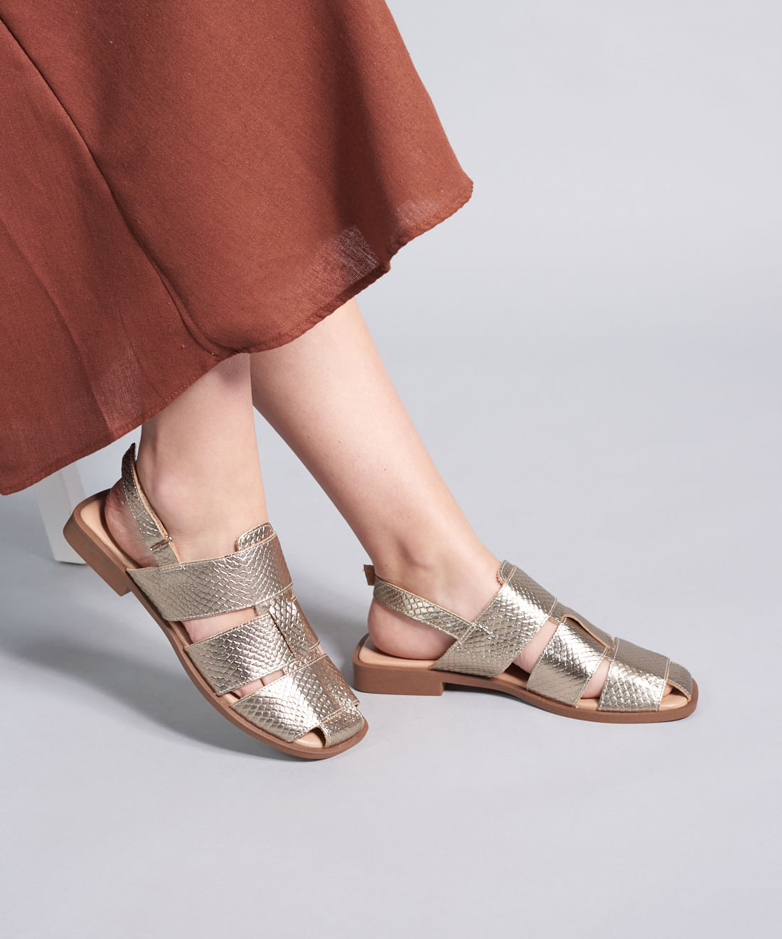 Rasteira Pescador Escama - Prata Velho - Imagem 5