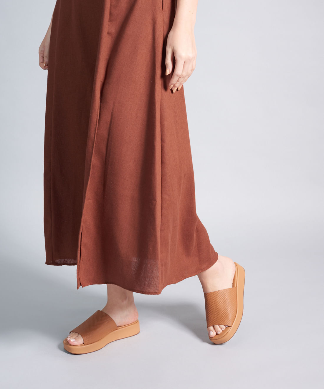 Flat Slide Escama - Caramelo - Imagem 15