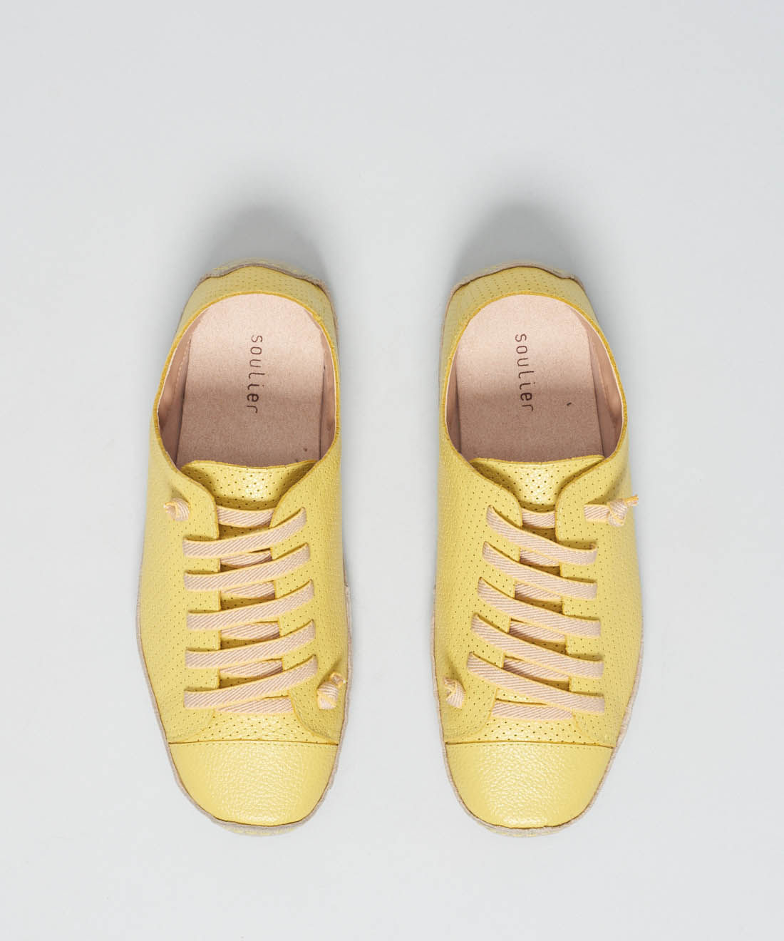 Tenis Perfuros Bicolor - Amarelo Polen - Imagem 40