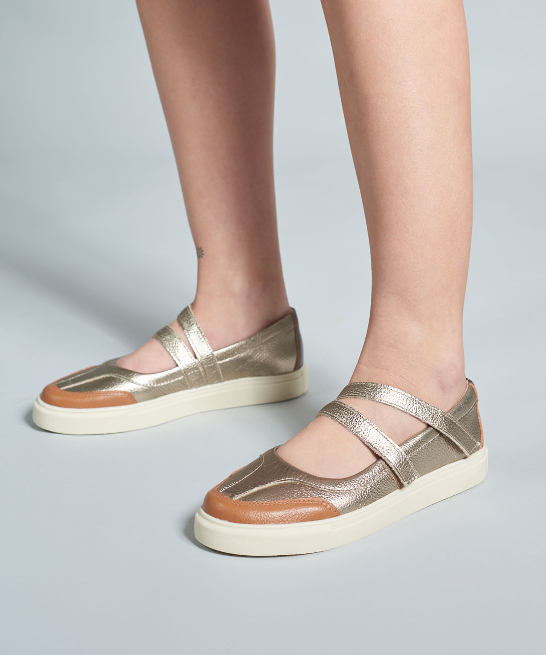 Tenis Couro Antonela - Prata Velho - Imagem 5