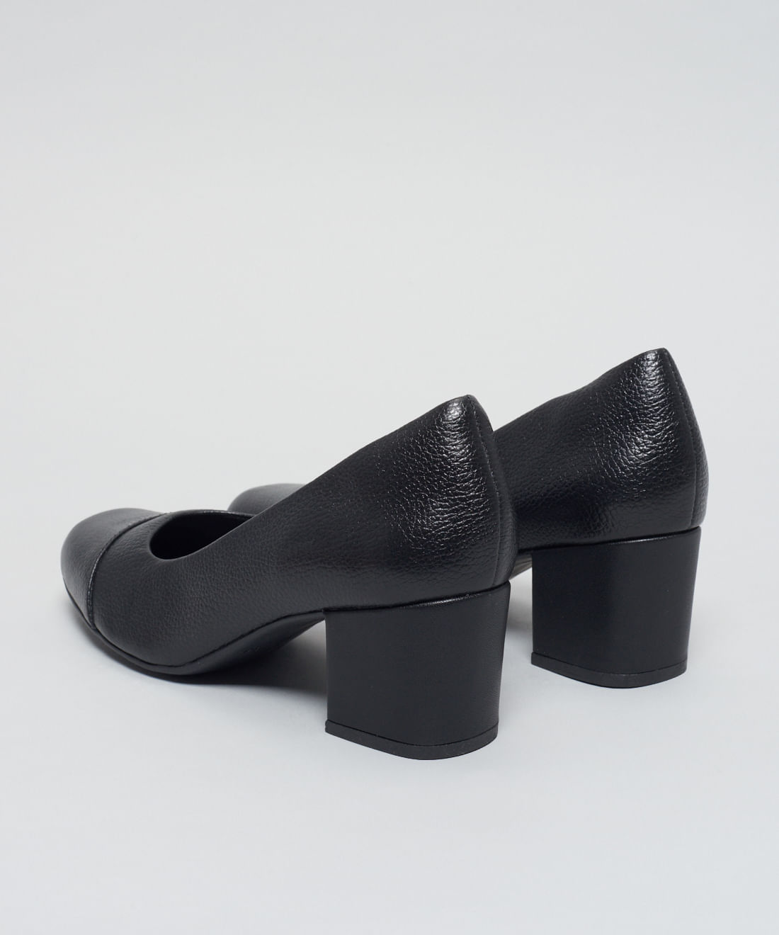 Scarpin Couro Biqueira - Preto - Imagem 13