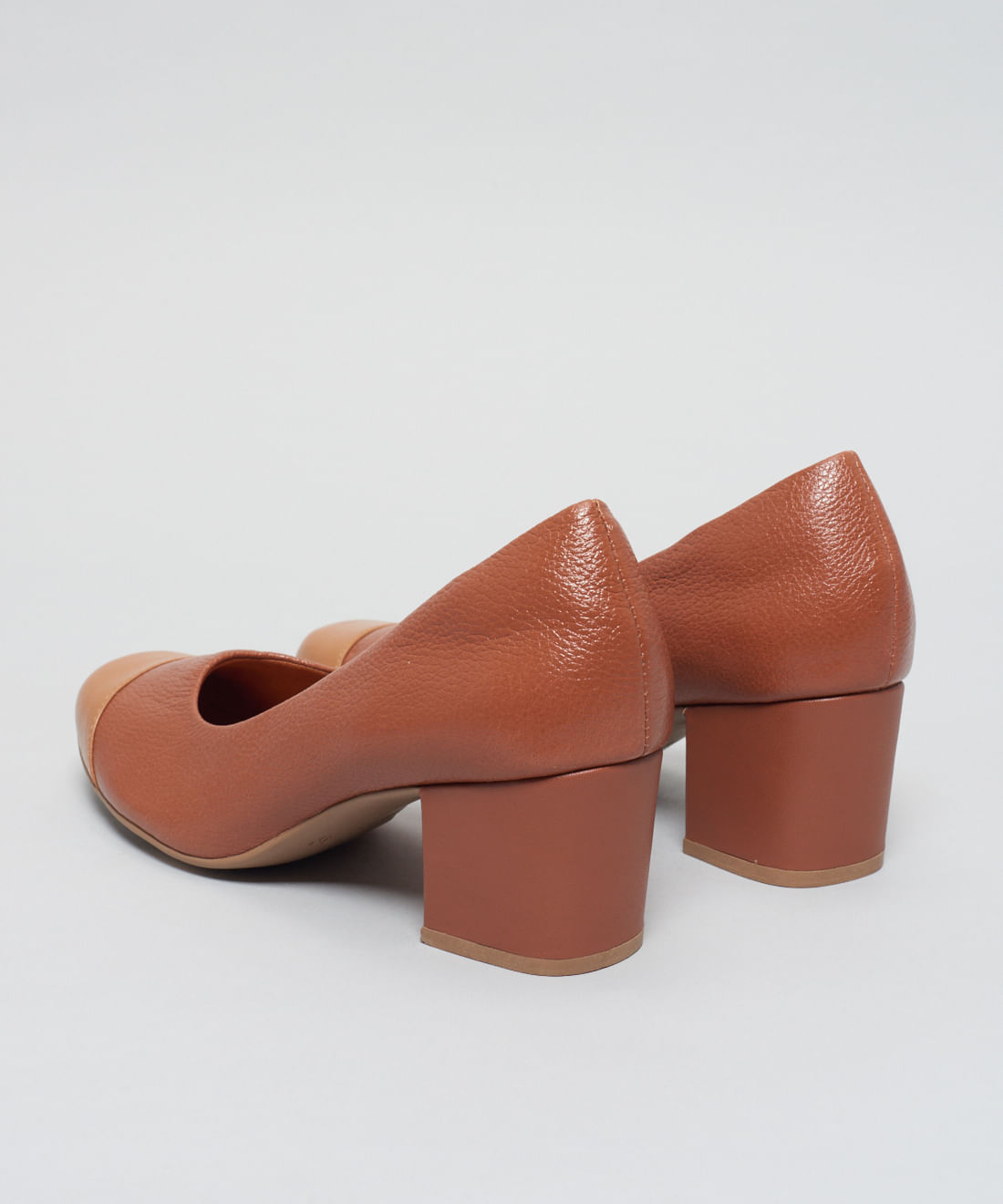 Scarpin Couro Biqueira - Mousse - Imagem 18