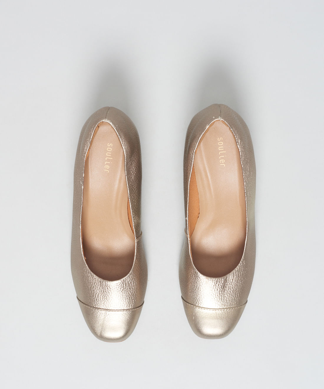 Scarpin Couro Biqueira - Prata Velho - Imagem 29