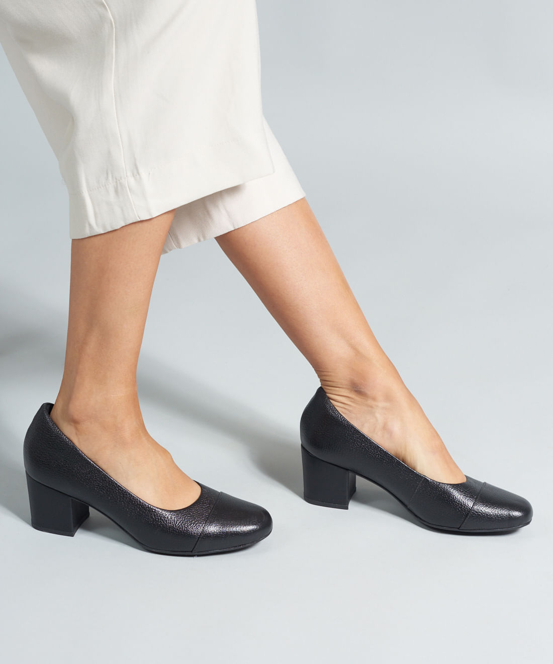 Scarpin Couro Biqueira - Preto - Imagem 30