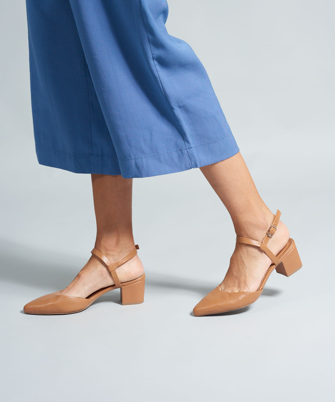 Scarpin Couro Antonela - Caramelo - Imagem 25