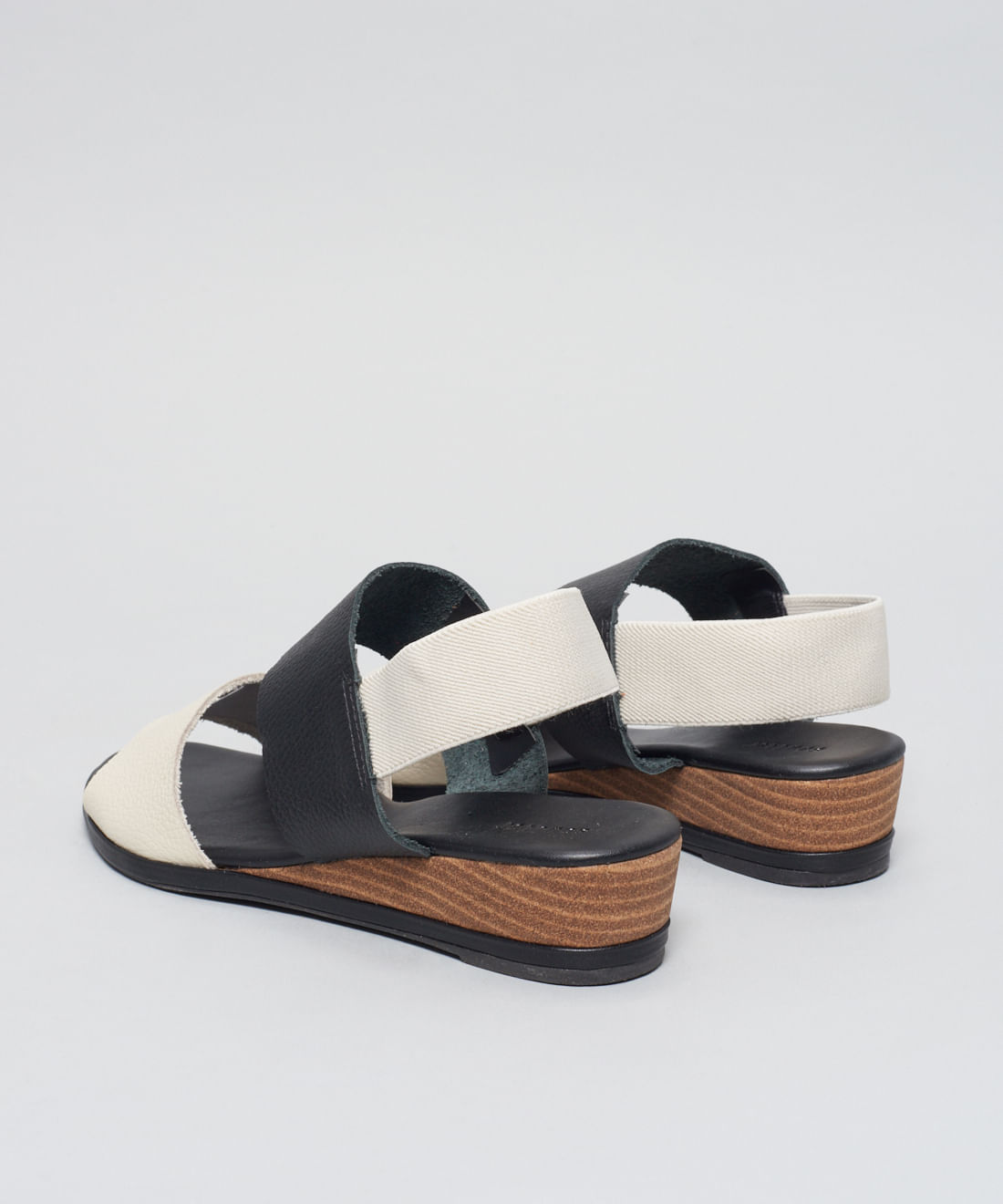 Anabela Couro Elastico Traseiro - Preto/Off White - Imagem 3