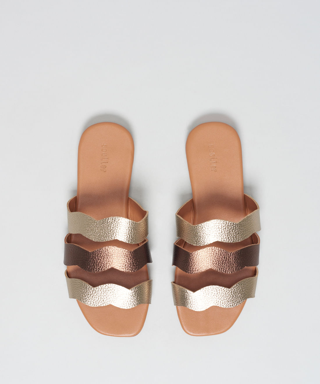 Rasteira Basica Couro Ondas - Prata Velho - Imagem 4