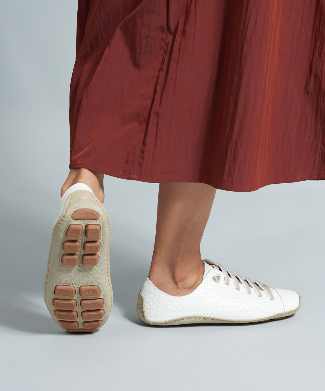 Tenis Perfuros Bicolor - Branco - Imagem 24