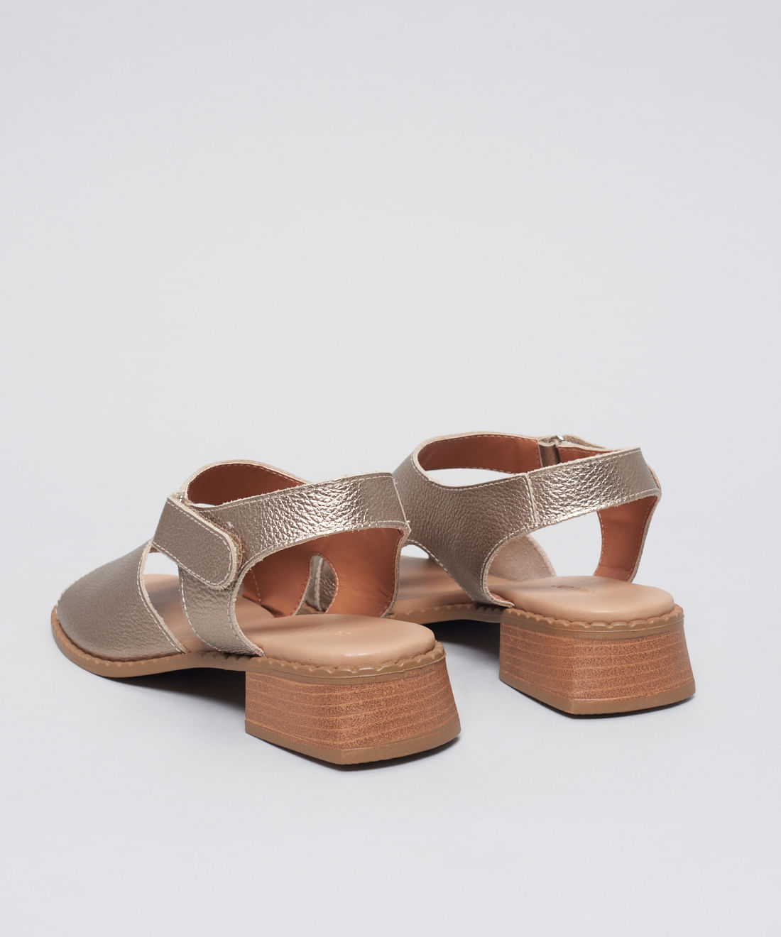 Sandalia Media Couro Lia - Prata Velho - Imagem 11